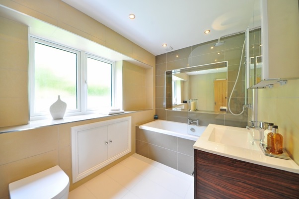 Top cleaning tips for your bathroom