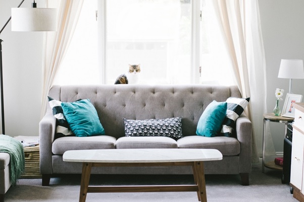 Top cleaning tips for your living room 